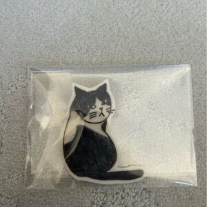 Kawaii Japan Neko Cat Pin Black White moody NWOT funny decoration accessory